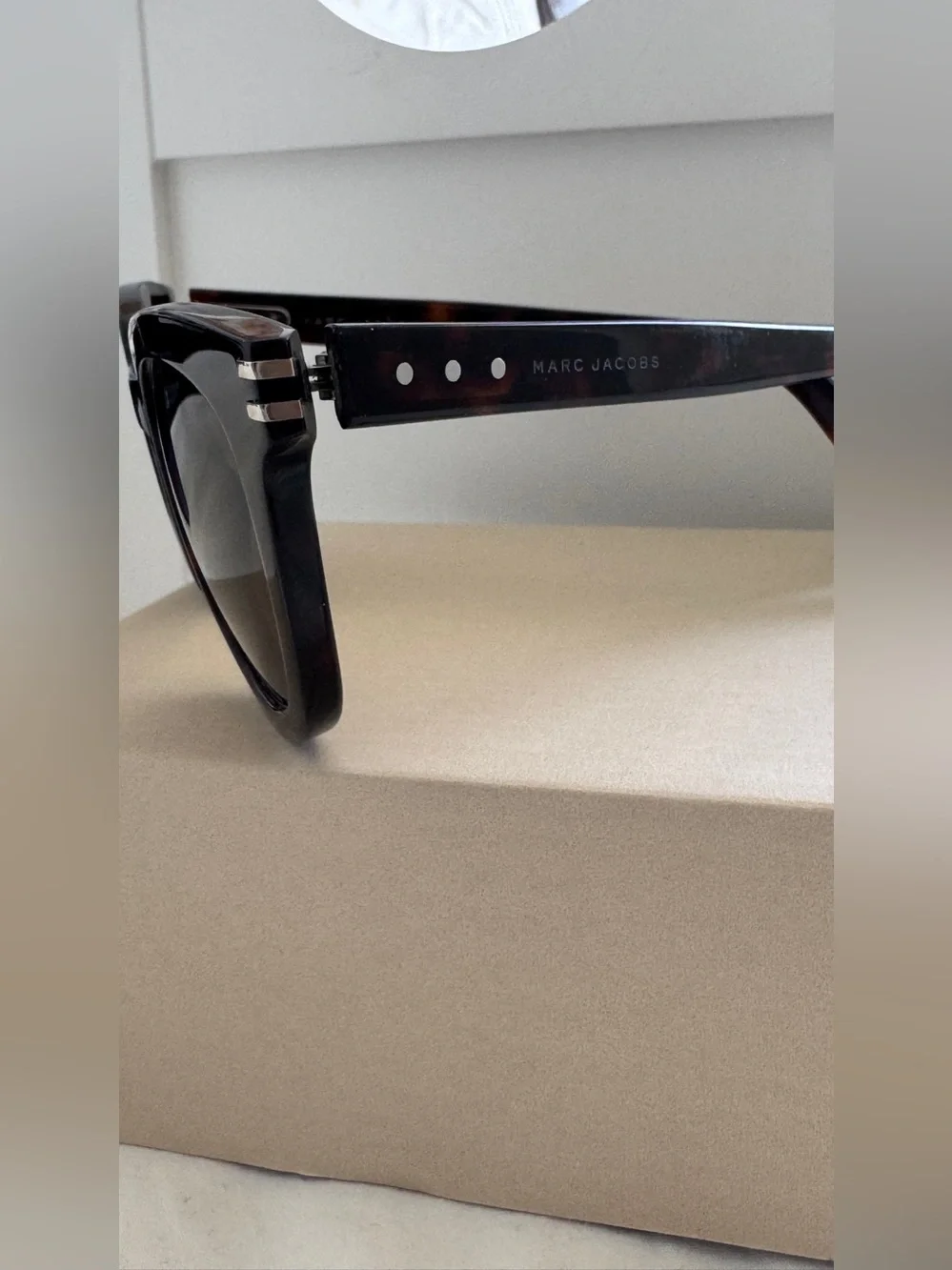 Marc Jacobs Tortoiseshell Sunglass Arm in Brown style MJ 568/S